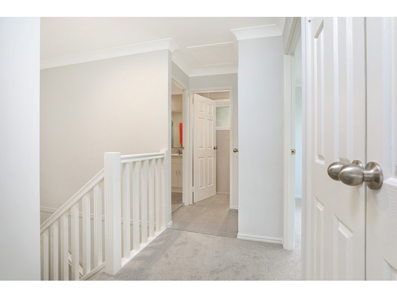 2/12 Norman Ave, Norman Park QLD 4170