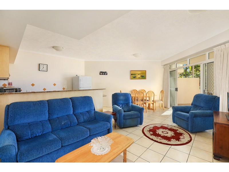 104/89 Esplanande, Golden Beach QLD 4551