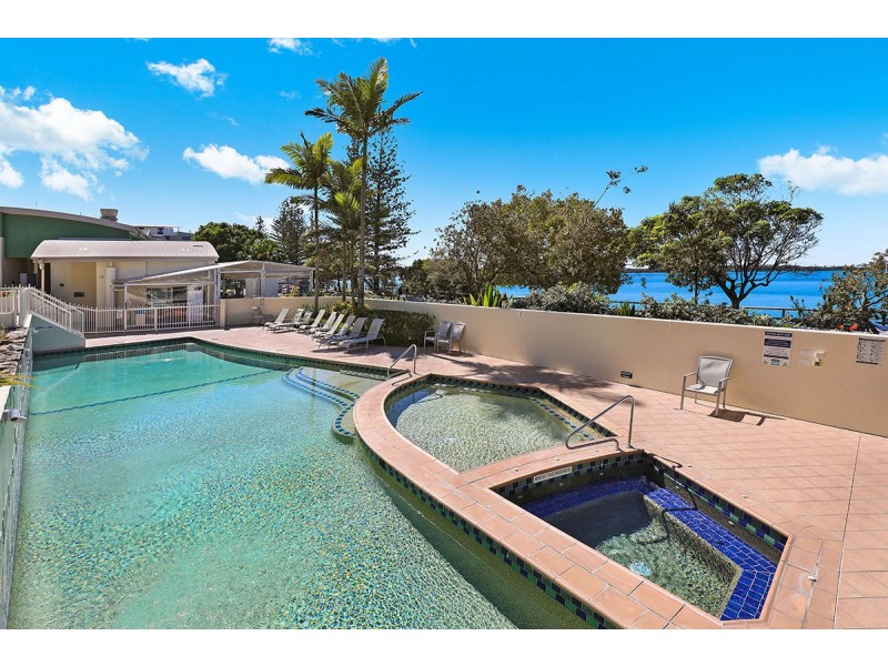104/89 Esplanande, Golden Beach QLD 4551