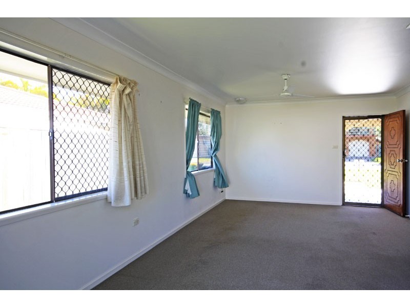 34 Theresa St, Golden Beach QLD 4551