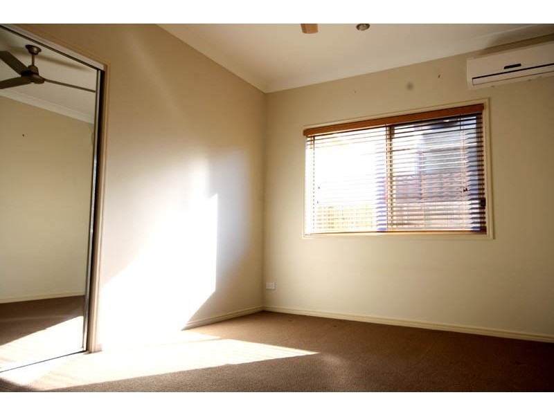 2 Nebo St, Caloundra West QLD 4551