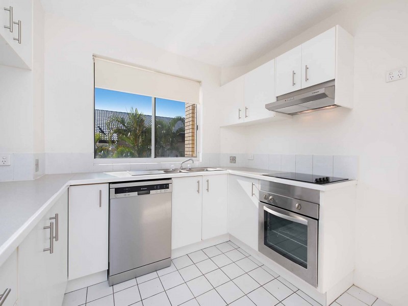 1/33 Burgess Street – Kings Cove, Kings Beach QLD 4551