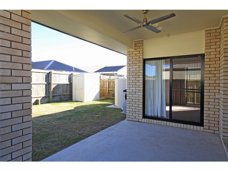 24 Mansell St, Little Mountain QLD 4551