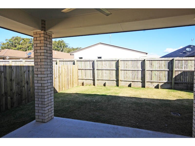 24 Mansell St, Little Mountain QLD 4551