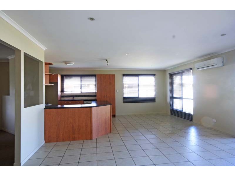 16 Montserrat Cr, Caloundra West QLD 4551