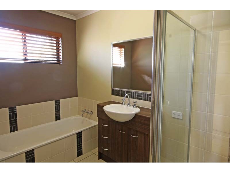 16 Montserrat Cr, Caloundra West QLD 4551