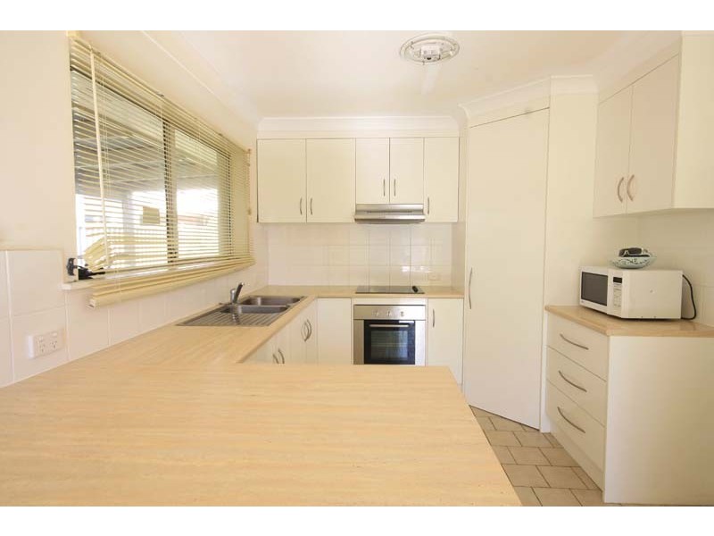 2 Ilya St, Currimundi QLD 4551