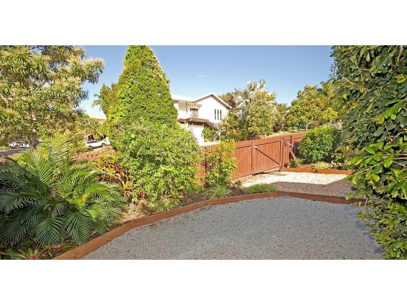 1/8 Birch Street, Caloundra West QLD 4551