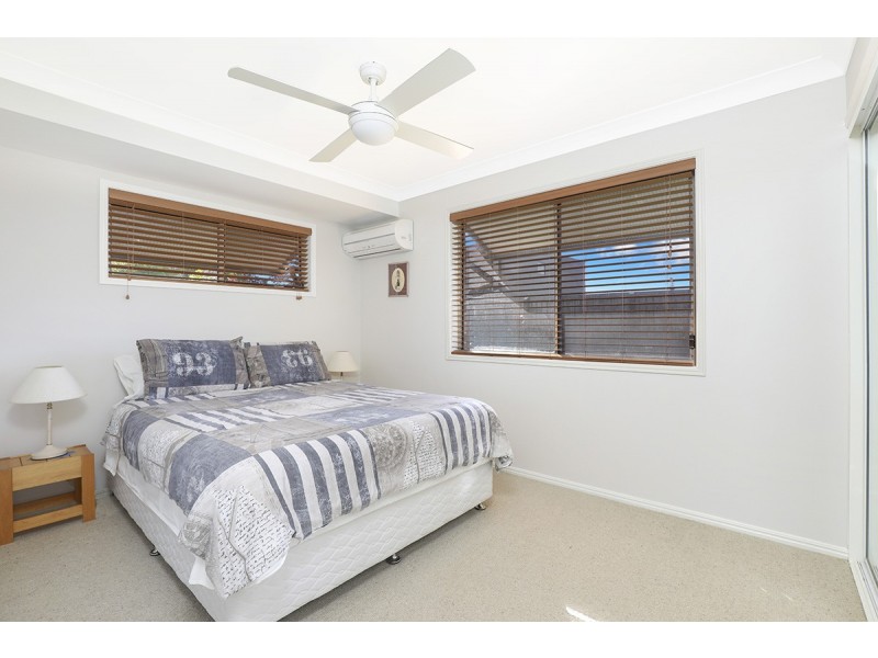 25 Maryann St, Golden Beach QLD 4551