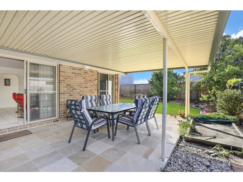 25 Maryann St, Golden Beach QLD 4551
