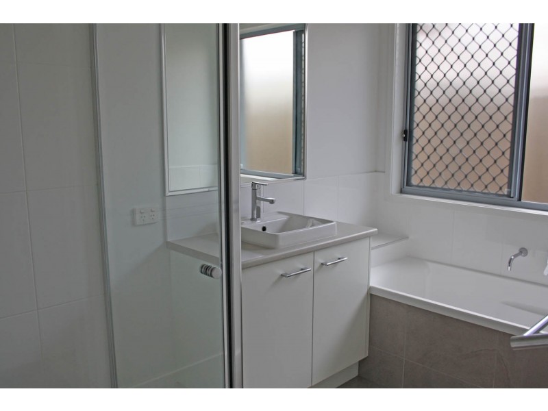 1 Mint Street, Caloundra West QLD 4551