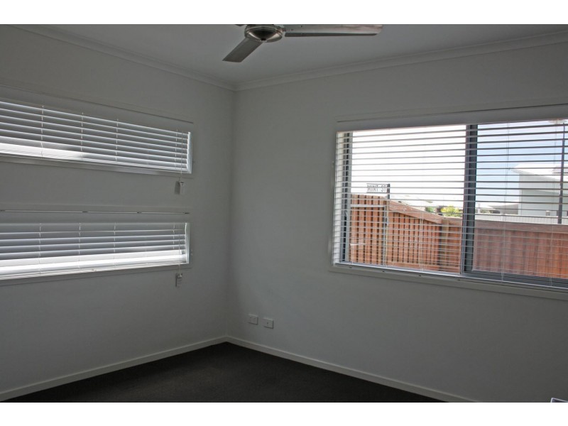 1 Mint Street, Caloundra West QLD 4551