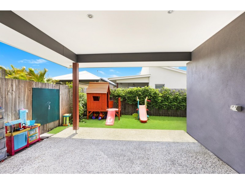 9 Capri St, Caloundra West QLD 4551