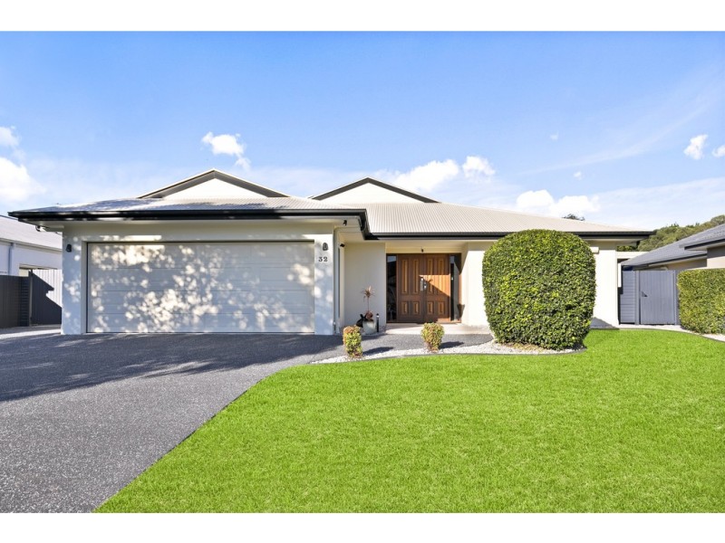 32 Millennium Circuit, Pelican Waters QLD 4551