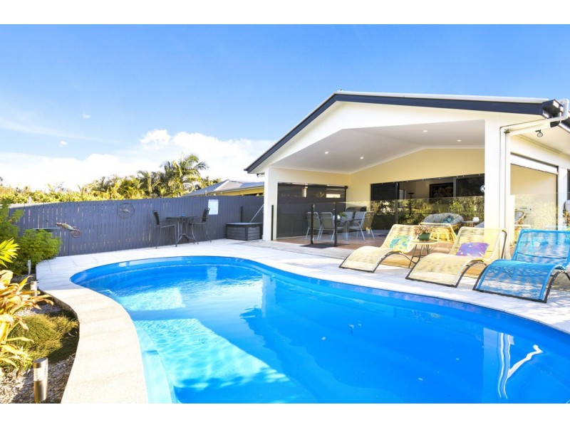 32 Millennium Circuit, Pelican Waters QLD 4551