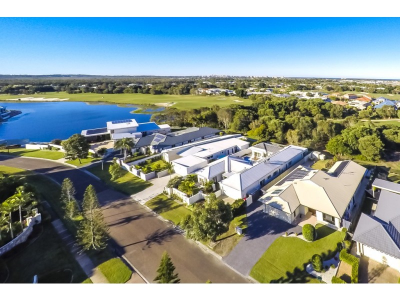 32 Millennium Circuit, Pelican Waters QLD 4551