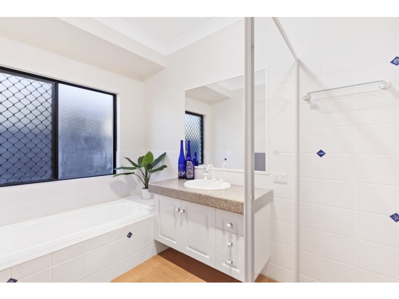 32 Millennium Circuit, Pelican Waters QLD 4551