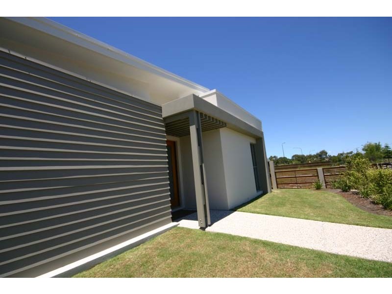 21 The Promenade, Pelican Waters QLD 4551