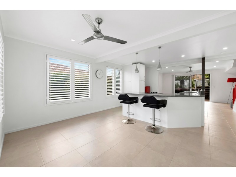 1/2 Orama Avenue, Caloundra QLD 4551