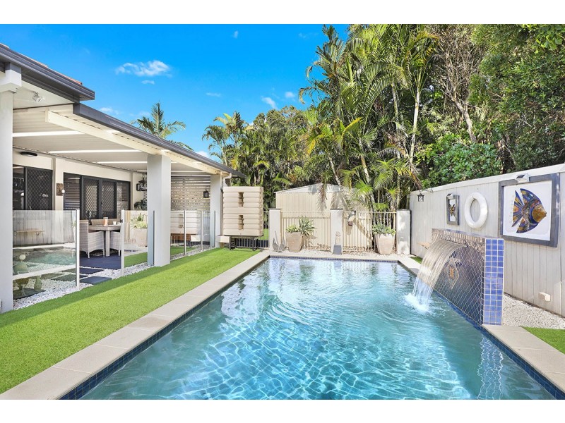 22 Bongaree Dr, Pelican Waters QLD 4551