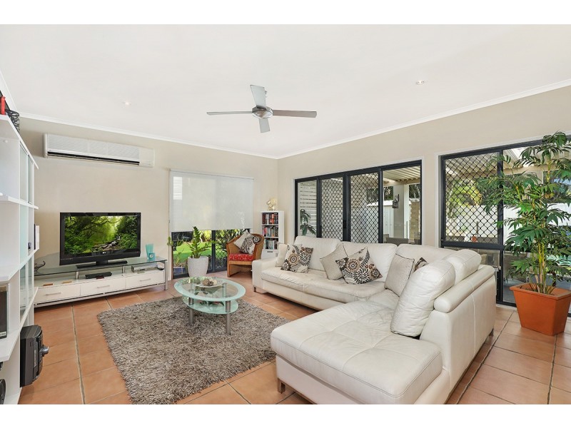 22 Bongaree Dr, Pelican Waters QLD 4551