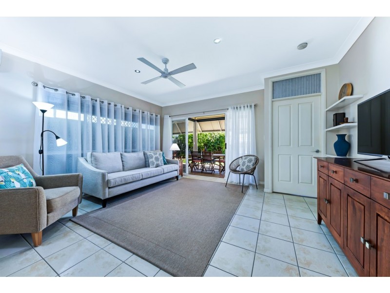 13 Bracken Place, Currimundi QLD 4551