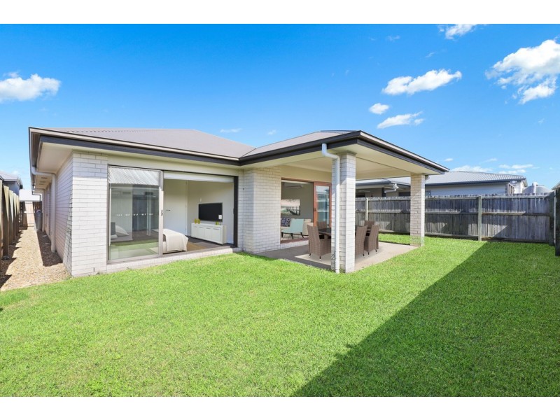 40 Ochre Crescent, Caloundra West QLD 4551