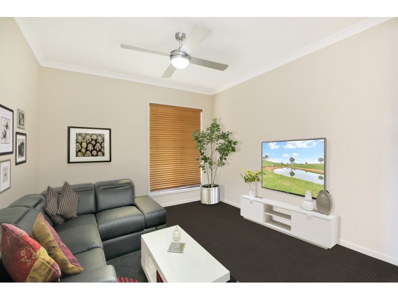 40 Ochre Crescent, Caloundra West QLD 4551