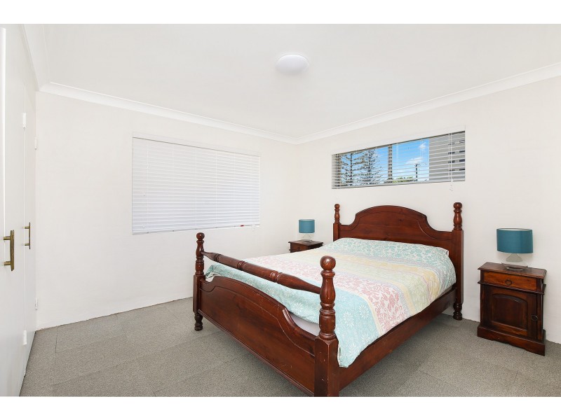 2/71 Taylor Avenue, Golden Beach QLD 4551
