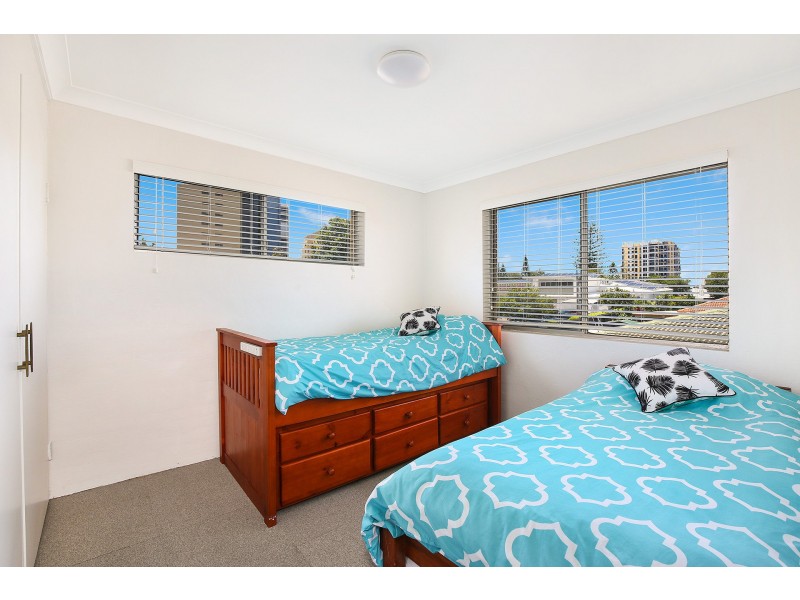 2/71 Taylor Avenue, Golden Beach QLD 4551