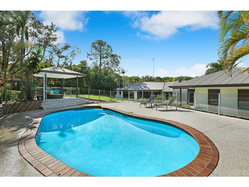 4 Lexington Drive, Little Mountain QLD 4551