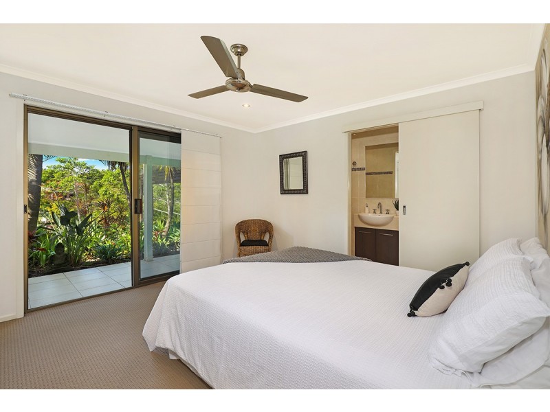 4 Lexington Drive, Little Mountain QLD 4551