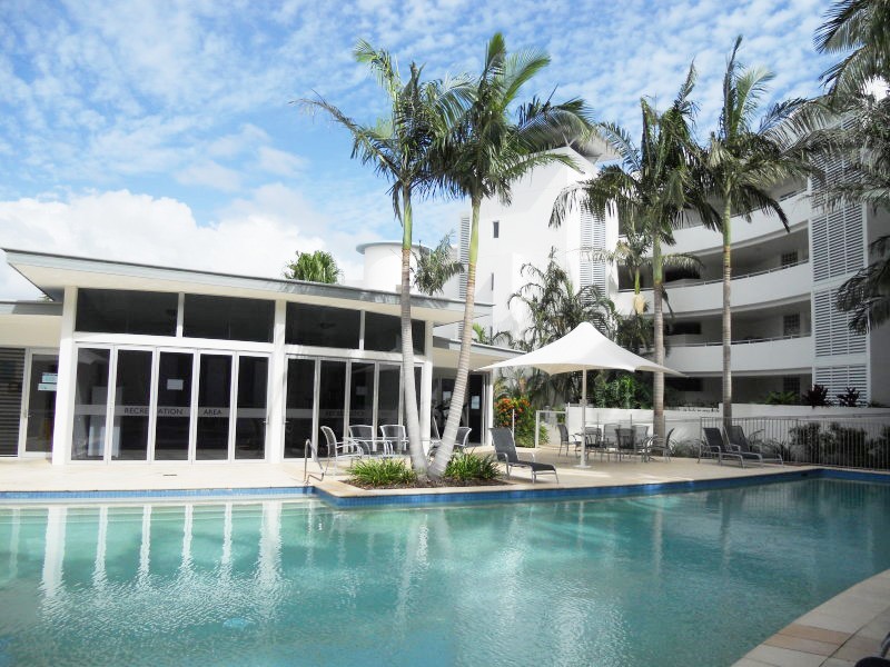 205/13 Nicklin Way – Bluewater Point, Minyama QLD 4575