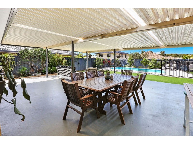 13 Primrose Pl, Little Mountain QLD 4551