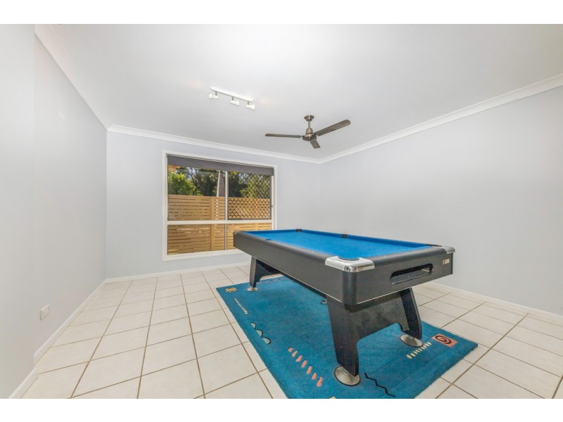 1 Oakwood Street, Little Mountain QLD 4551