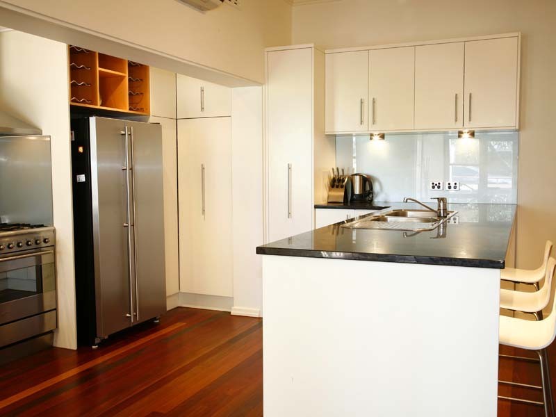 4 Mcilwraith St Moffat Beach, Caloundra QLD 4551