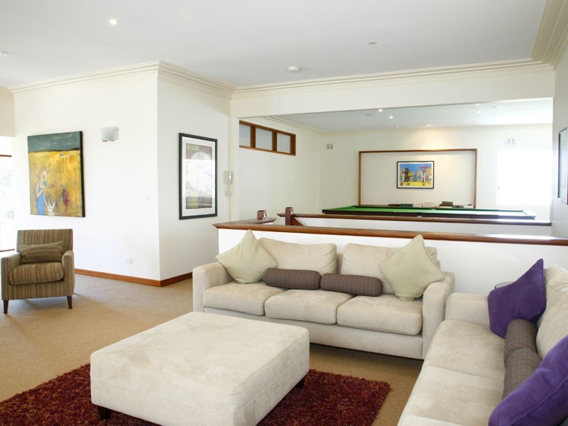 4 Mcilwraith St Moffat Beach, Caloundra QLD 4551