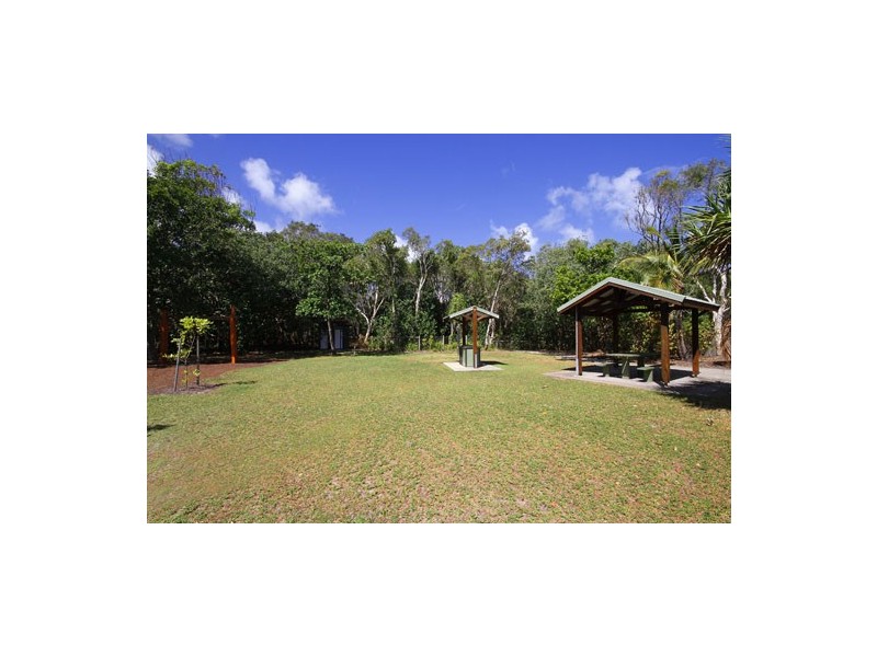 171 Oceanic Drive, Warana QLD 4575