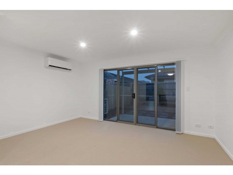 11 Thistledome Street, Morayfield QLD 4506