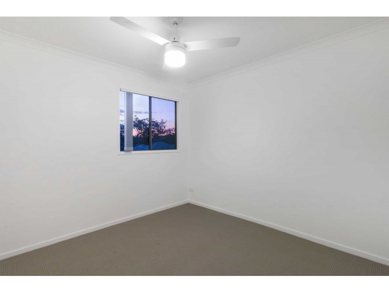 11 Thistledome Street, Morayfield QLD 4506