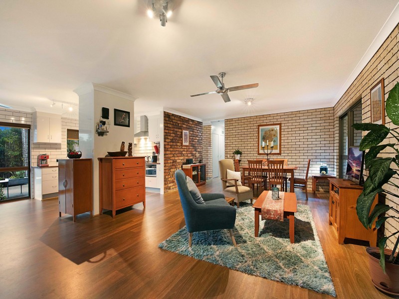 51 Casuarina Drive, Little Mountain QLD 4551