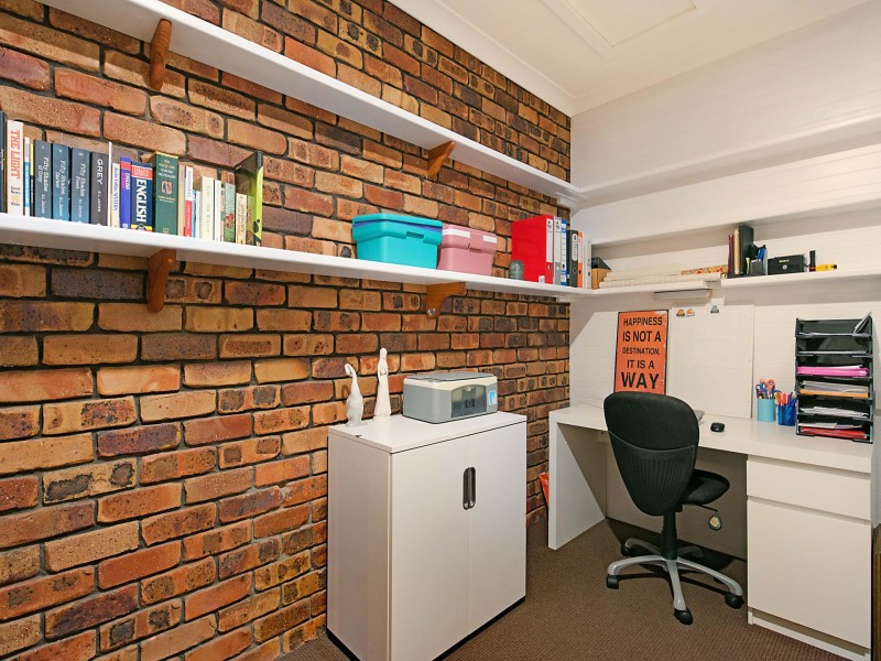 51 Casuarina Drive, Little Mountain QLD 4551