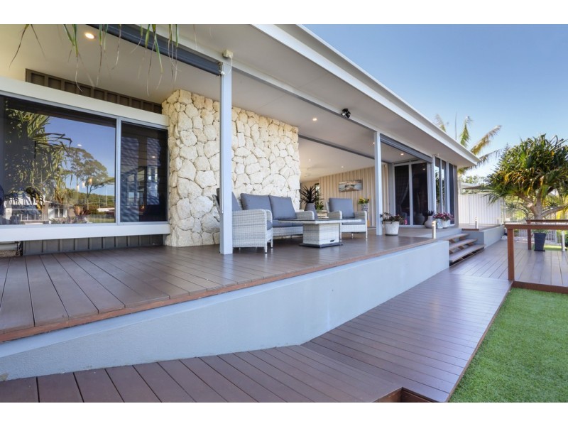 49 Whitehaven Way, Pelican Waters QLD 4551