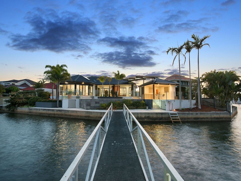 39 Edwardson Drive, Pelican Waters QLD 4551