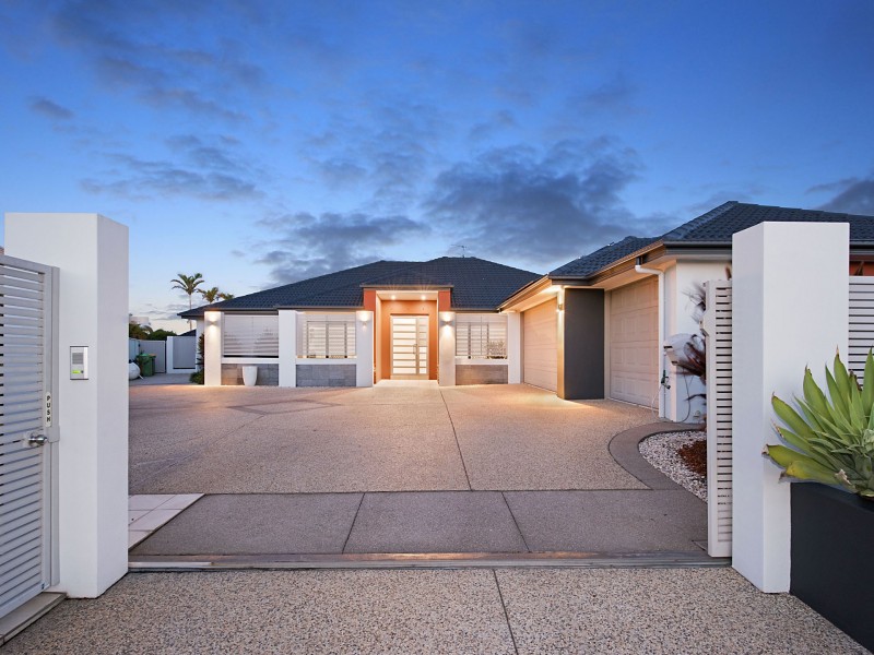 39 Edwardson Drive, Pelican Waters QLD 4551