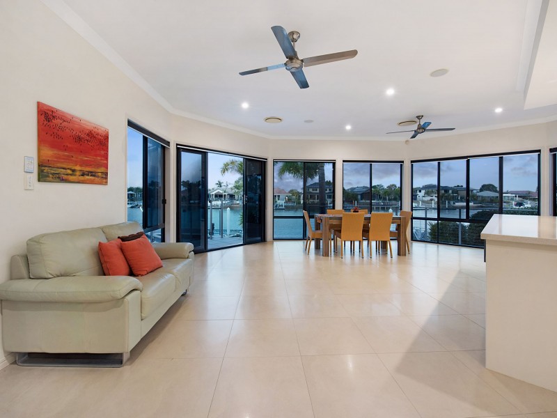 39 Edwardson Drive, Pelican Waters QLD 4551