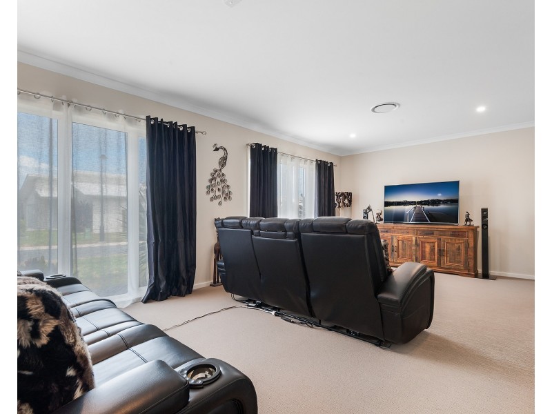 20 Mantis Crescent, Caloundra West QLD 4551