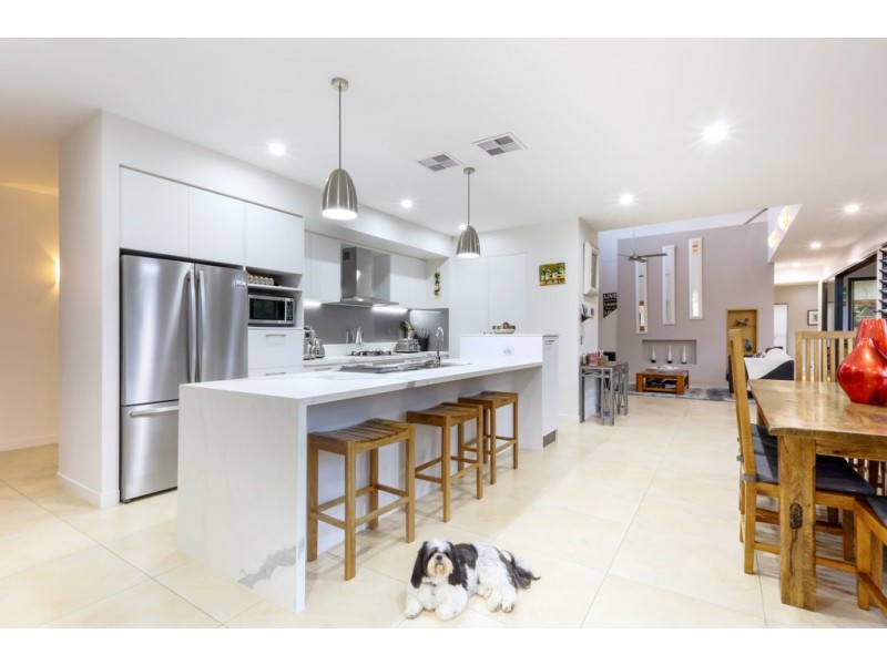 5 Edlundh Court, Pelican Waters QLD 4551