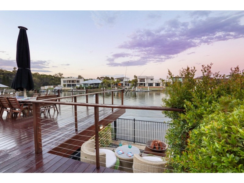 5 Artunga Place, Pelican Waters QLD 4551