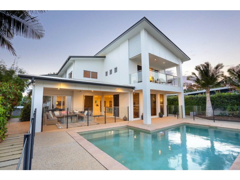 5 Artunga Place, Pelican Waters QLD 4551